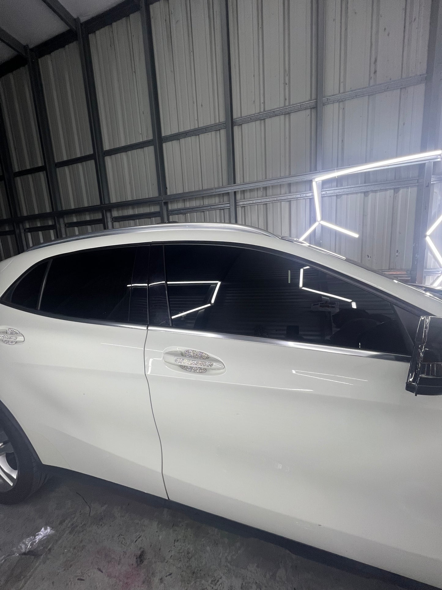 CARBON FRONT TWO WINDOWS TINTED